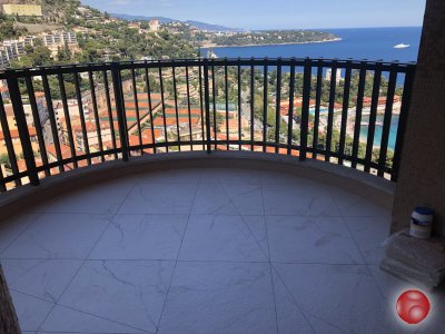 Сдам красивую новую квартиру в резиденции с бассейном, парком и сауной в Монако