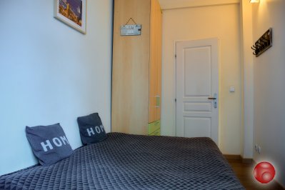 Трехкомнатная квартира с двумя спальнями и студией с диван кроватью в центре Ниццы