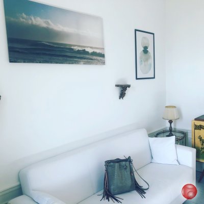Сезонная аренда двухкомнатной квартиры на границе с Монако с террасой и видом на море